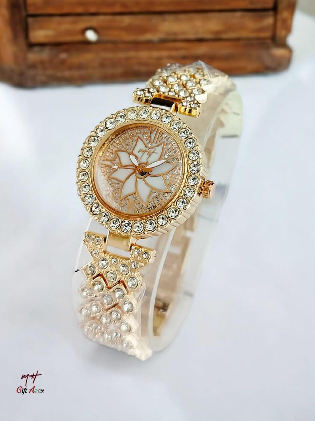 Women's Fancy Bracelet Analogue Watch